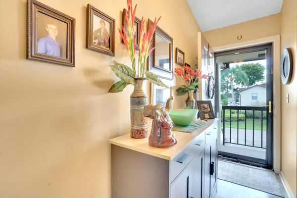 Lake Worth, FL 33467,7593 Tahiti LN 202