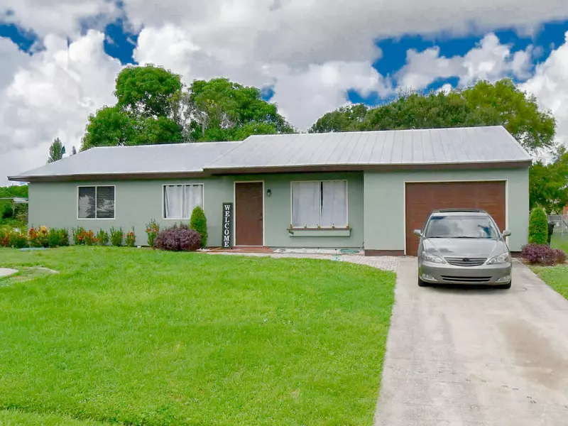 2252 SE Aneci ST, Port Saint Lucie, FL 34953