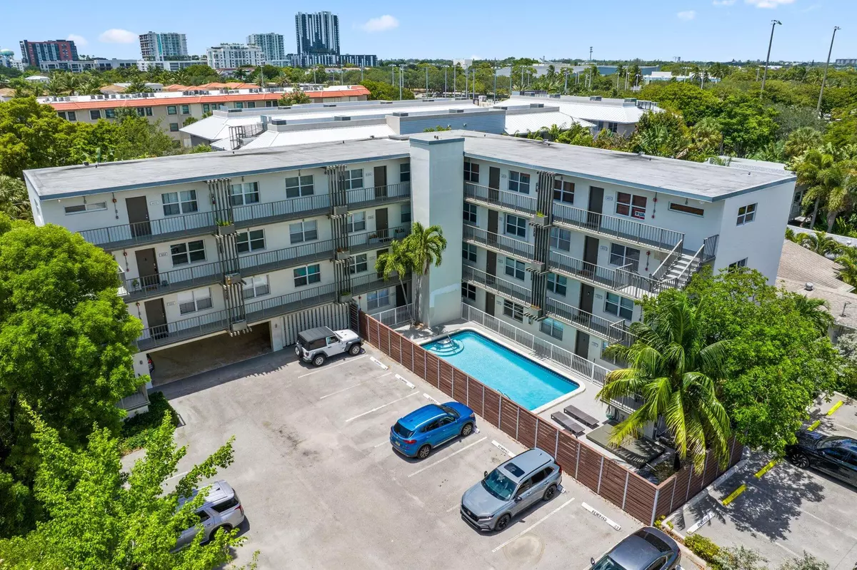 Fort Lauderdale, FL 33304,609 NE 13th AVE 102