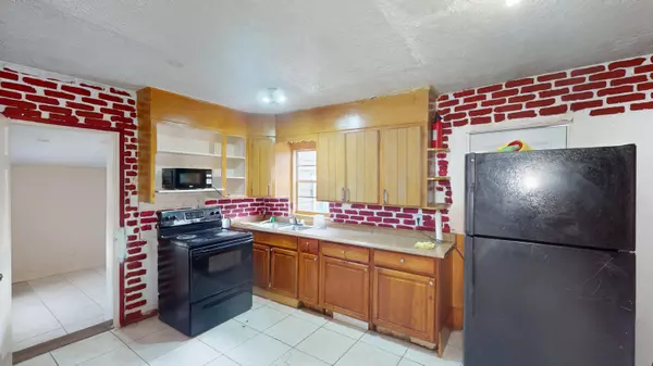 Lake Worth Beach, FL 33460,718 S B ST
