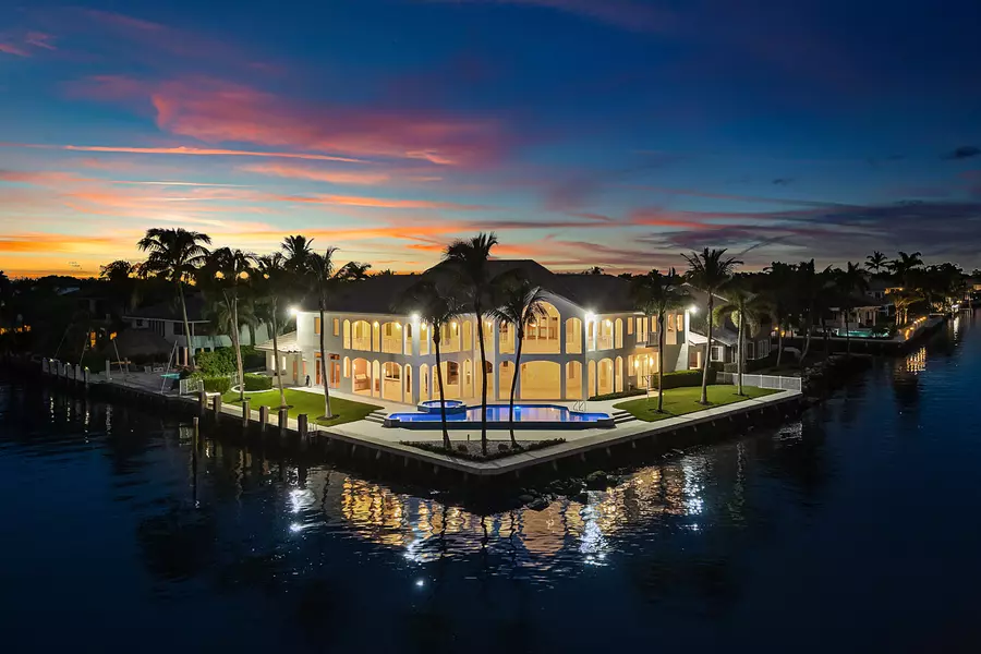 978 Dogwood DR, Delray Beach, FL 33483