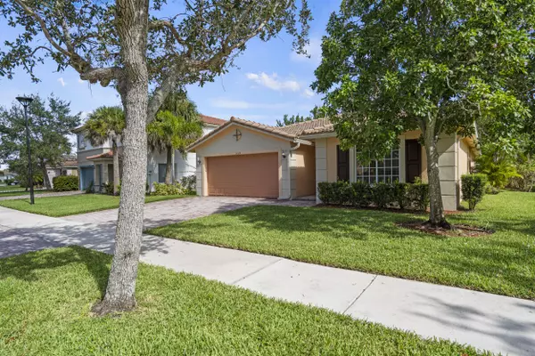 Port Saint Lucie, FL 34953,2064 SW Newport Isles BLVD