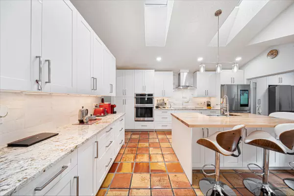 Boynton Beach, FL 33437,6087 Bay Isles DR