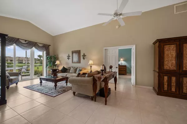 Jupiter, FL 33477,17104 Crossgate DR