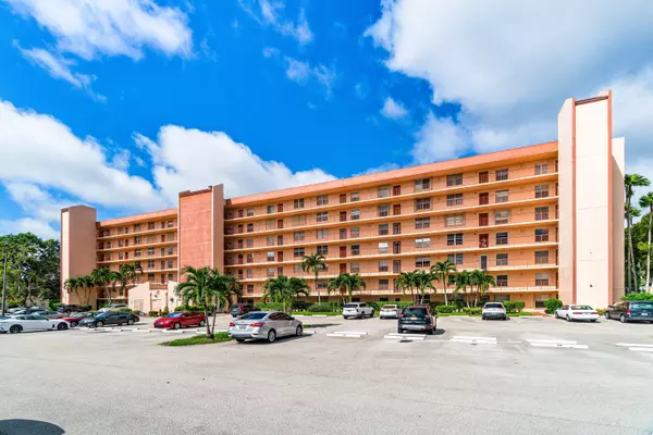 Delray Beach, FL 33446,14671 Bonaire BLVD 409
