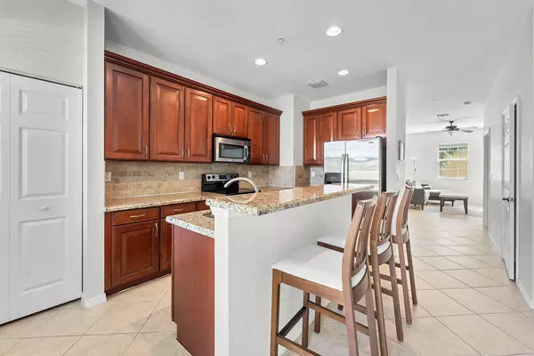 Jupiter, FL 33458,105 Black Ironwood RD 106