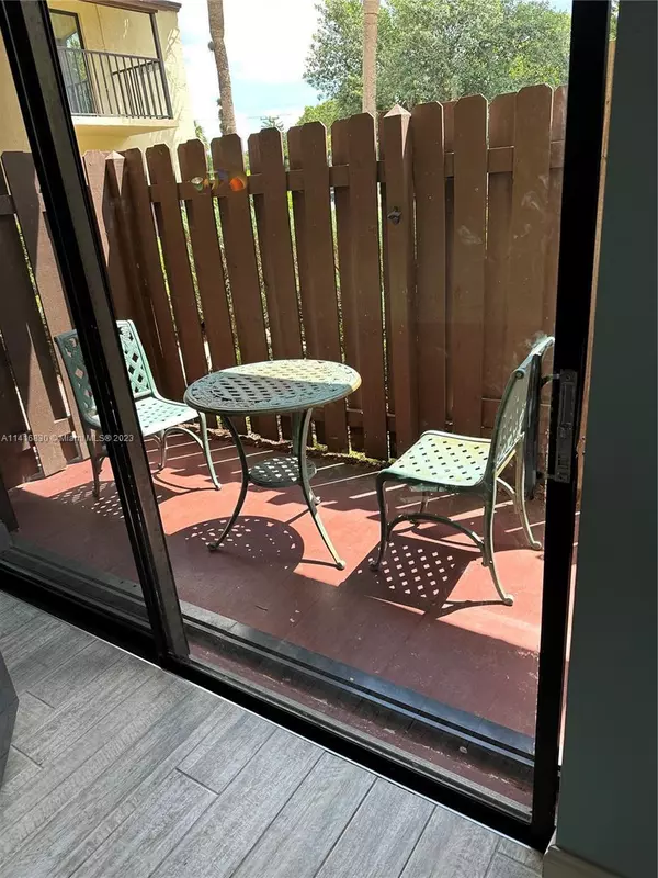 Fort Pierce, FL 34950,2050 Oleander BLVD 9104