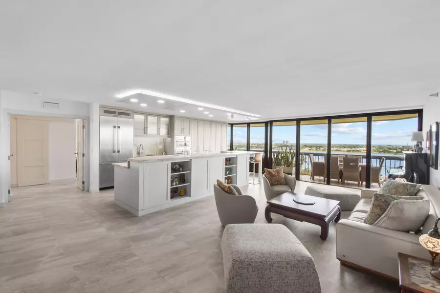 1900 Consulate PL 1902, West Palm Beach, FL 33401