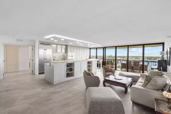 1900 Consulate PL 1902, West Palm Beach, FL 33401