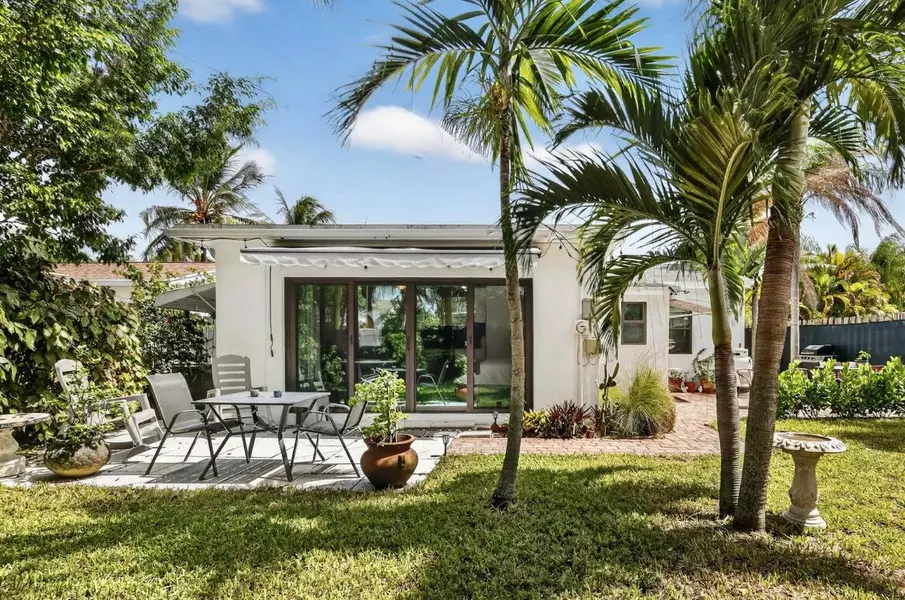 1717 N Ocean Breeze, Lake Worth Beach, FL 33460