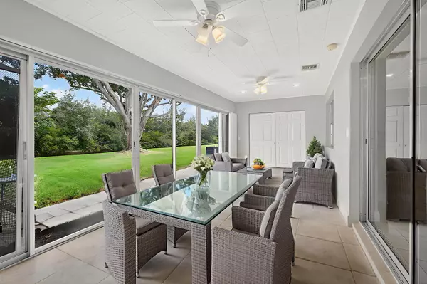 West Palm Beach, FL 33411,162 Lake Susan LN