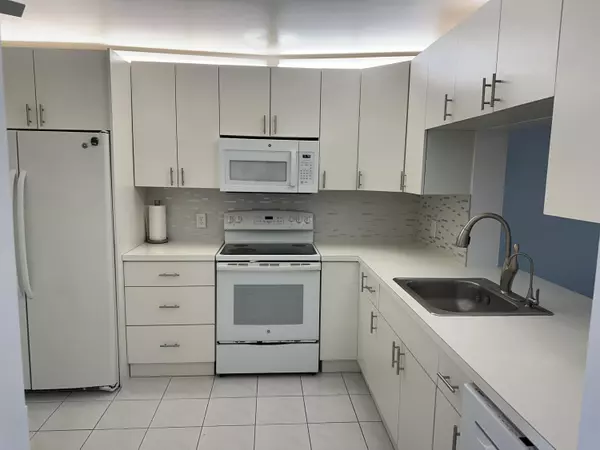 Pembroke Pines, FL 33027,901 SW 128th TER 113a