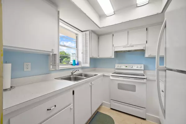 Stuart, FL 34996,2929 SE Ocean BLVD 145-4
