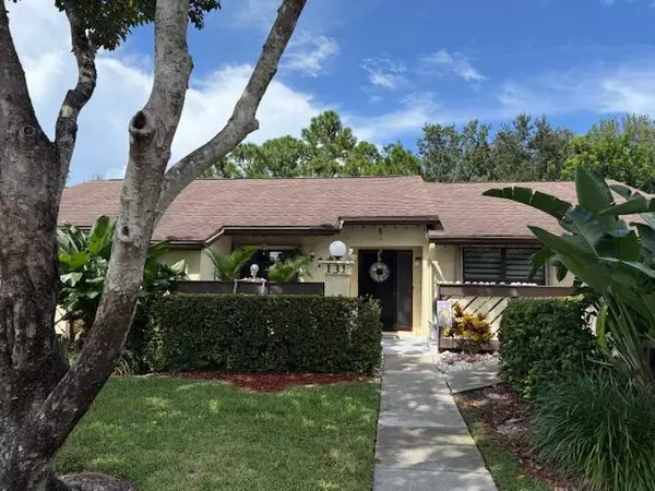 131 Manchineel CT, Royal Palm Beach, FL 33411