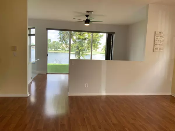 Lake Worth, FL 33467,7835 Springfield Lake DR