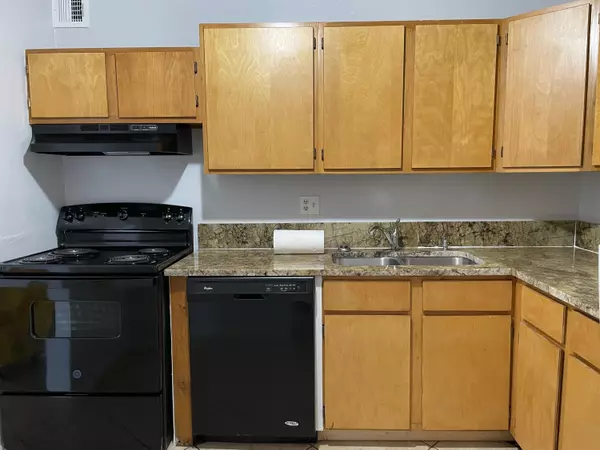Boca Raton, FL 33486,608 NW 13th ST 27