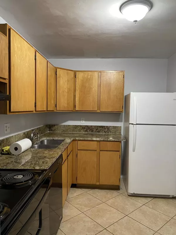 Boca Raton, FL 33486,608 NW 13th ST 27