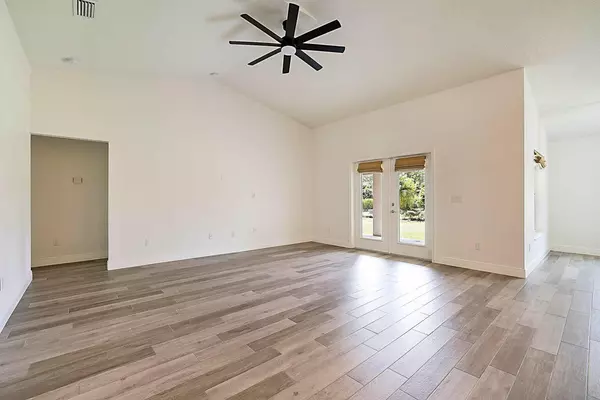 Loxahatchee, FL 33470,17854 N N 71st LN