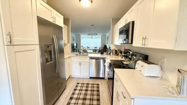 Lake Worth, FL 33467,4692 E Lucerne Lakes BLVD 103