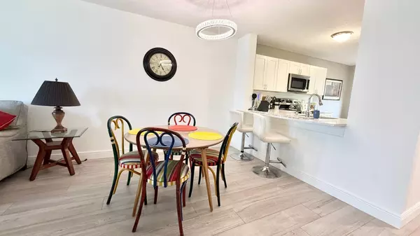 Lake Worth, FL 33467,4692 E Lucerne Lakes BLVD 103