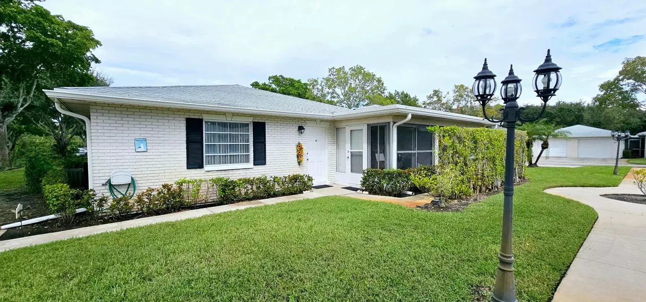 10126 S S 44th TER, Boynton Beach, FL 33436