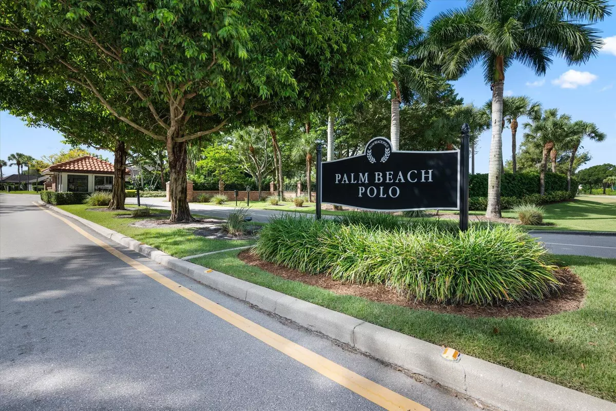 Wellington, FL 33414,13400 W Polo RD 102