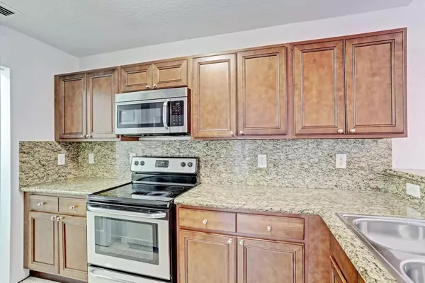 West Palm Beach, FL 33411,6515 Diamond Springs TER 2404