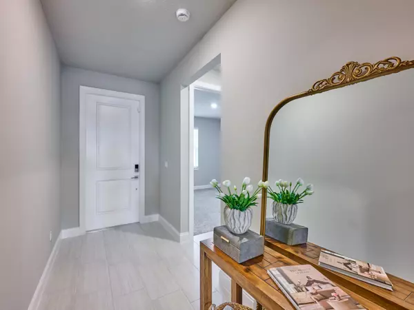 Port Saint Lucie, FL 34986,8960 Dahlia CIR