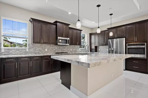 Palm Beach Gardens, FL 33418,7114 Edison PL