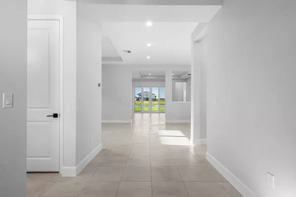 Westlake, FL 33470,14208 Lacebark LN