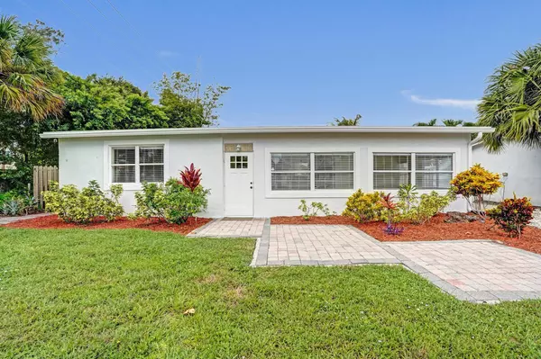 Lantana, FL 33462,1205 S Lake DR