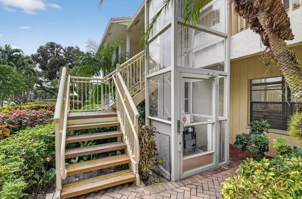 Boynton Beach, FL 33436,4 Eastgate DR B