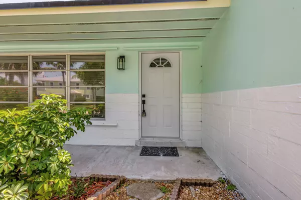 Jensen Beach, FL 34957,3837 NE Melba DR