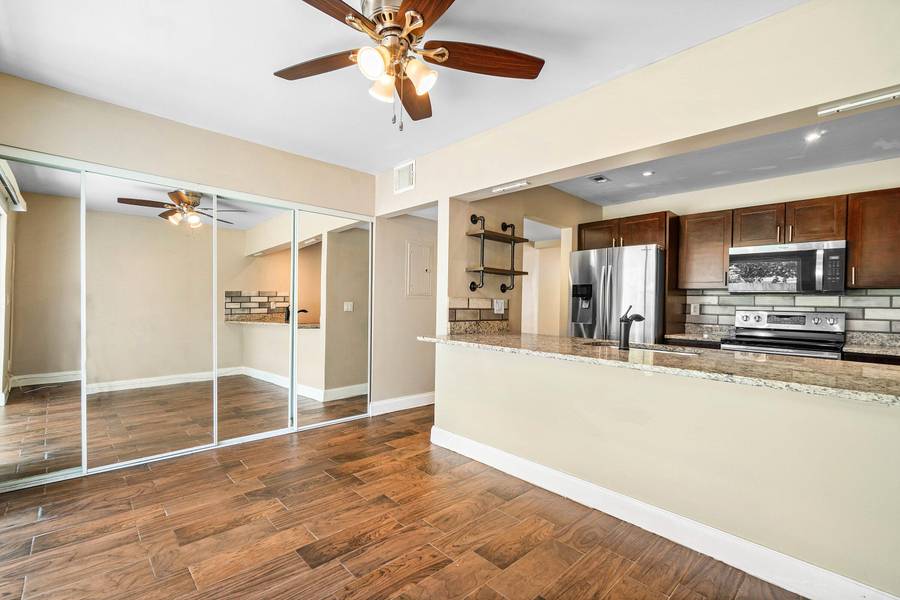 5090 Elmhurst RD E, West Palm Beach, FL 33417