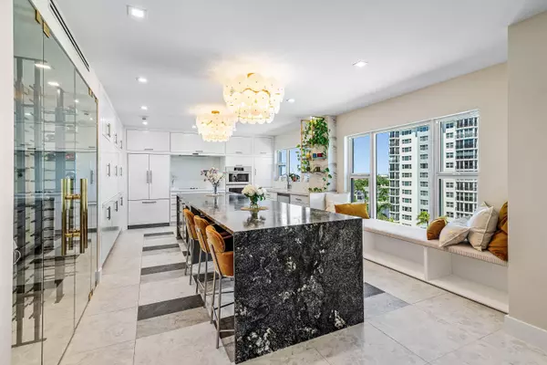 Delray Beach, FL 33483,220 Macfarlane DR S-805