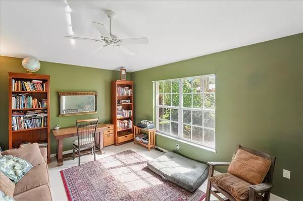Vero Beach, FL 32968,109 39th DR