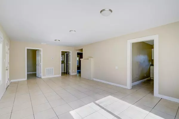 Fort Pierce, FL 34950,1204 Easter AVE