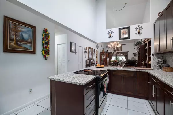 Greenacres, FL 33415,1220 Parkside Green DR C