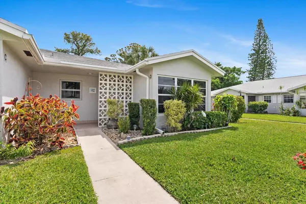 Delray Beach, FL 33484,14628 Canalview DR D