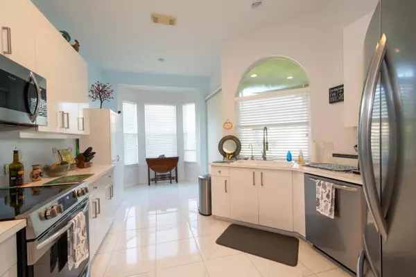 Port Saint Lucie, FL 34986,645 SW Andros CIR