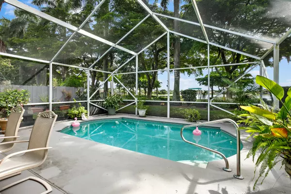 1963 Oak Berry CIR, Wellington, FL 33414