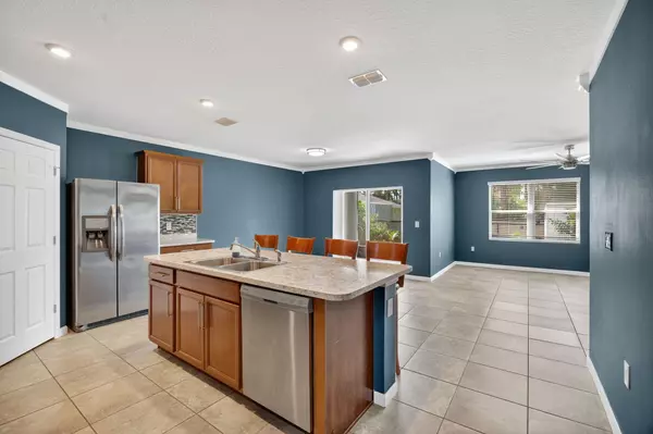 Palm Bay, FL 32908,280 SW Falls Church ST