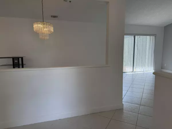 Boca Raton, FL 33428,9070 SW 22 ST D
