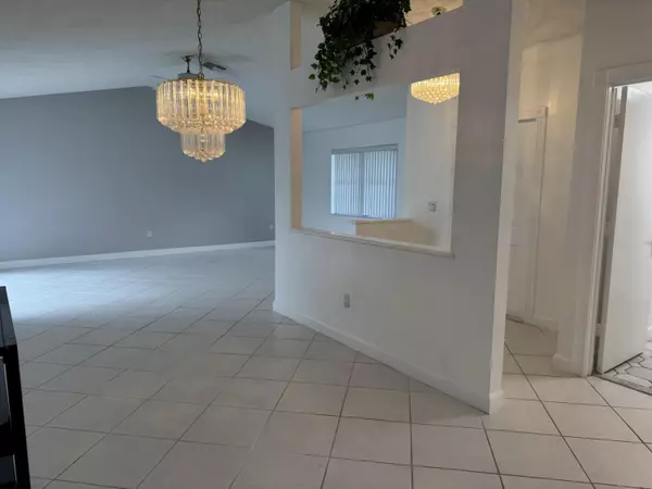 Boca Raton, FL 33428,9070 SW 22 ST D