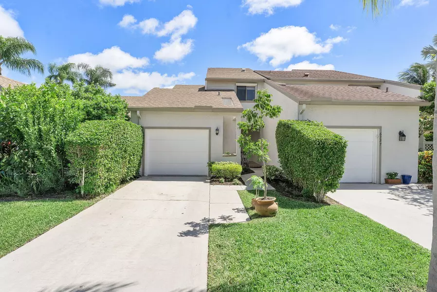 6739 Canary Palm CIR, Boca Raton, FL 33433