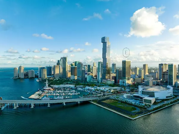 Miami, FL 33132,398 NE 5th ST 2118