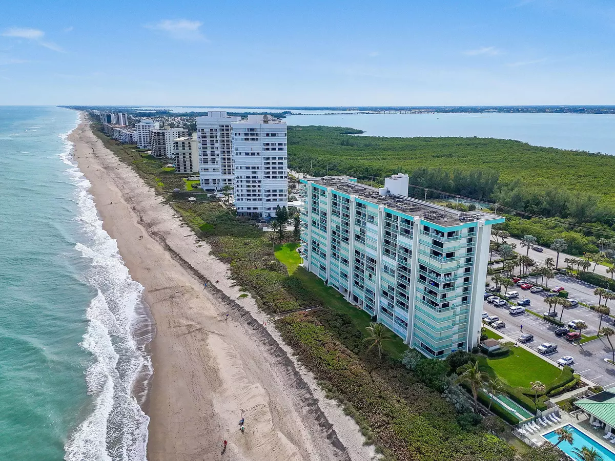 Jensen Beach, FL 34957,9940 S Ocean DR 907