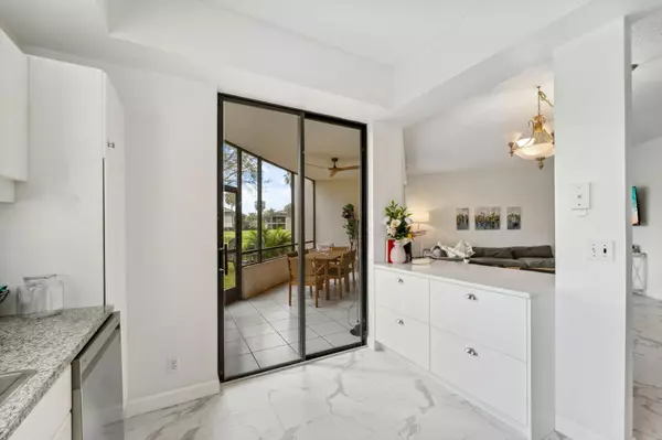 Boca Raton, FL 33433,7546 La Paz BLVD 105