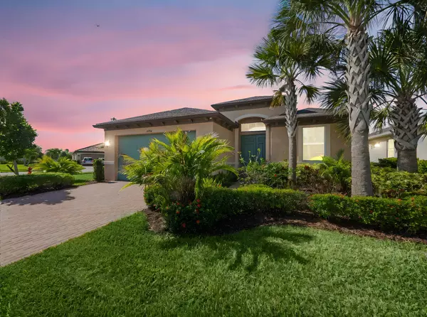 11416 SW Lake Park DR, Port Saint Lucie, FL 34987