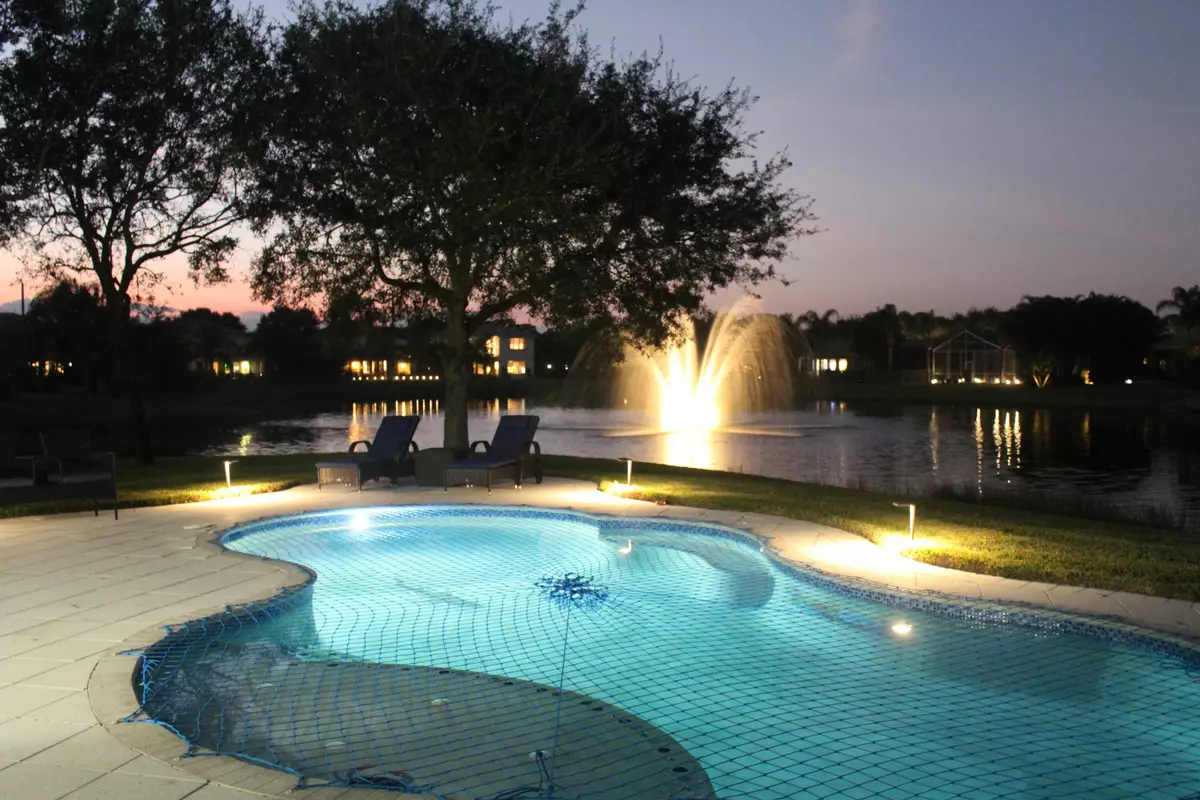 Vero Beach, FL 32962,1828 SW Grey Falcon CIR